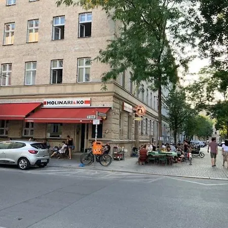 S37 Room22 Bergmannkiez