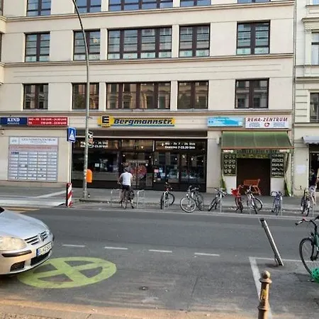 S37 Room22 Bergmannkiez * Berlin