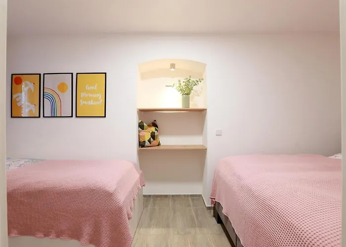 S37 Room22 Bergmannkiez Apartman *