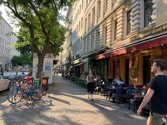 S37 Room22 Bergmannkiez Apartman