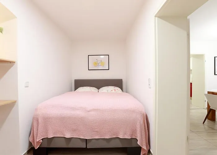 S37 Room22 Bergmannkiez