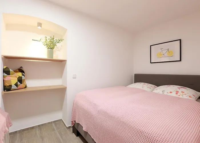 S37 Room22 Bergmannkiez * 柏林