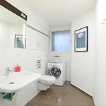 S37 Room22 Bergmannkiez アパート *