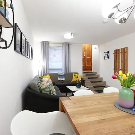 S37 Room22 Bergmannkiez Апартаменты Берлин